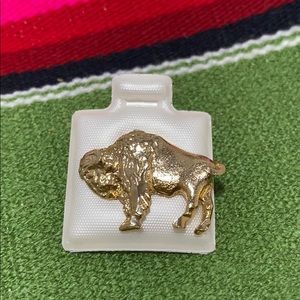 Gold Tone Buffalo Pin